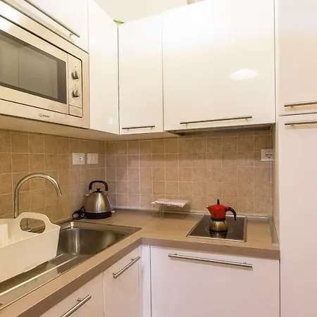 Leutari Apartamento Roma