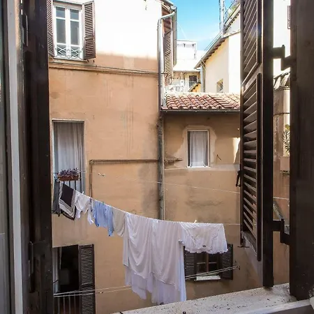 Leutari Rome